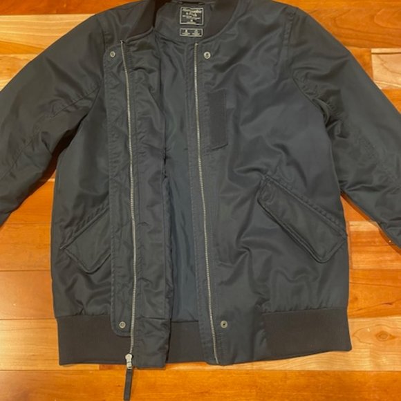 Abercrombie & Fitch MA-1 Bomber Navy Jacket - Women's Medium - Picture 4 of 7